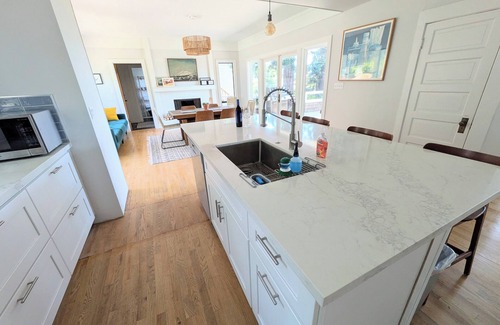 Point Richmond Casa | Waterfront Bay VIEWS, VIEWS, VIEWS! Spacious retreat, SF, Napa, UCB!