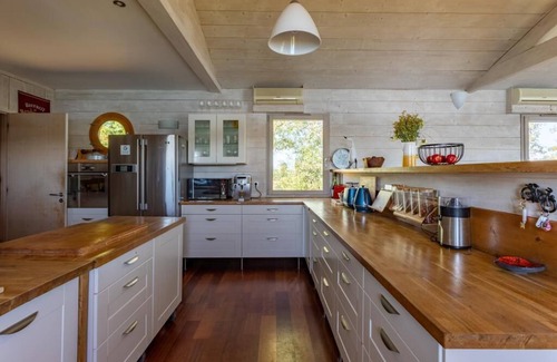 Baurech Casa | Waterfront ★ Big house ★ Baurechinsolite