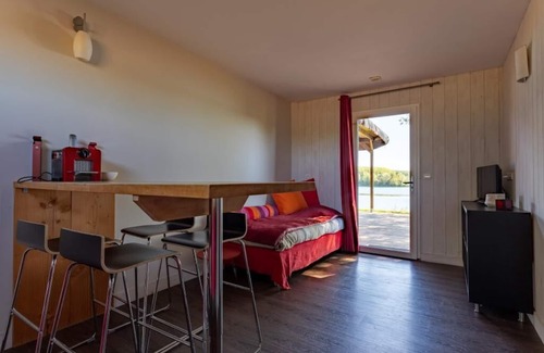 Baurech Casa | Waterfront ★ Big house ★ Baurechinsolite