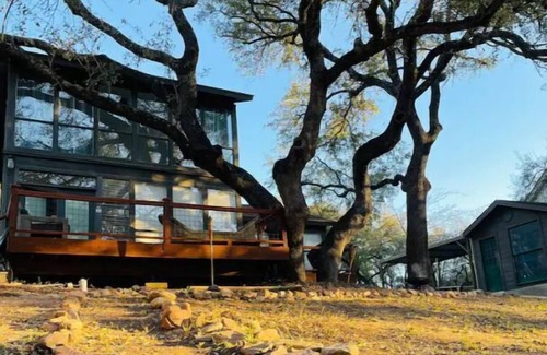 Hudson Bend Casa | Waterfront Bliss...Family-Friendly Retreat...Austin Lake Travis