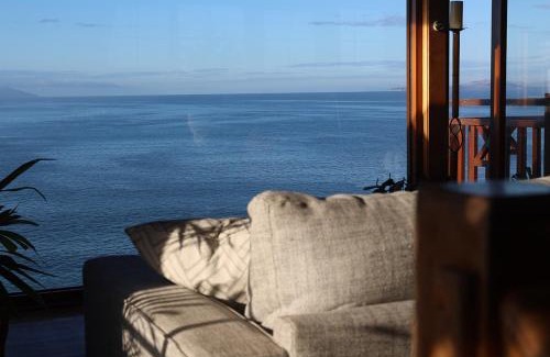 Dodges Ferry Casa | Waterfront - Bluff Beach House, Park Beach