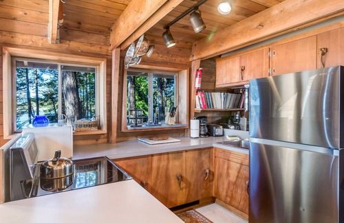 Roche Harbor Cabina | Waterfront Cabin cerca de Roche Harbor! - (Elephant House)