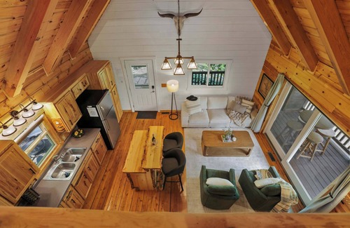 De Soto Cabina | Waterfront Cabin - Sauna - Fire Pit - Bluff Views