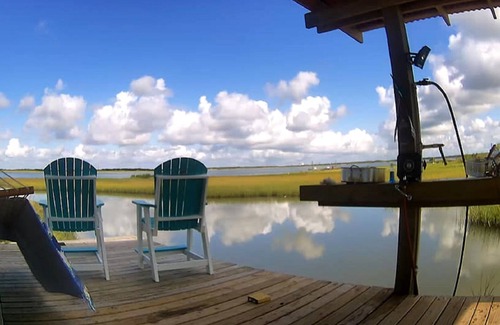 Port Lavaca Cabina | Waterfront Cabin with Amazing Private Fishing Pier and 6 Acres on the bay