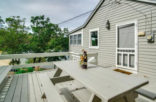 Mashpee Casa | Waterfront Cape Cod Cottage on Peters Pond