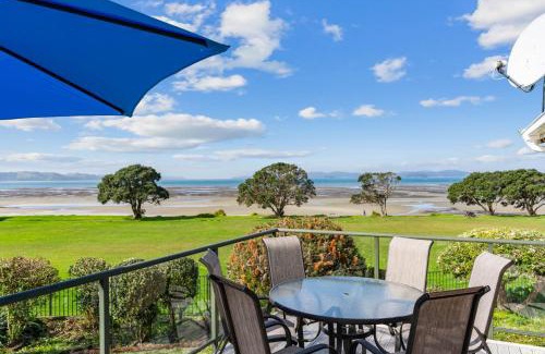 Snells Beach Casa | Waterfront Charm - Snells Beach Holiday Home