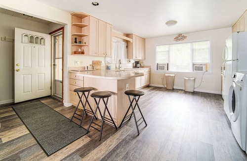 Jamestown West Casa | Waterfront Chautauqua Lake Home w/ Deck & Grill!