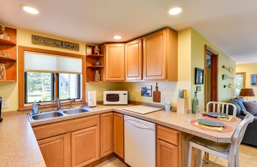 Mayville Cabaña | Waterfront Chautauqua Lake Retreat: Dock, Kayaks!
