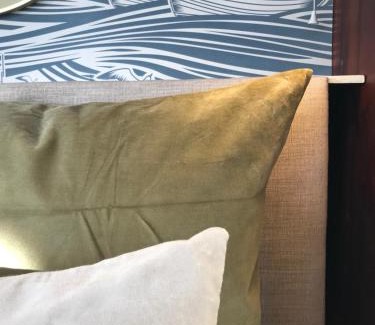 Kinsale Casa | Waterfront Chic Studio