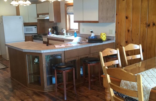 Ventura Casa | Clear Lake Getaway On The Water con muelle privado: caída de precios para 2019