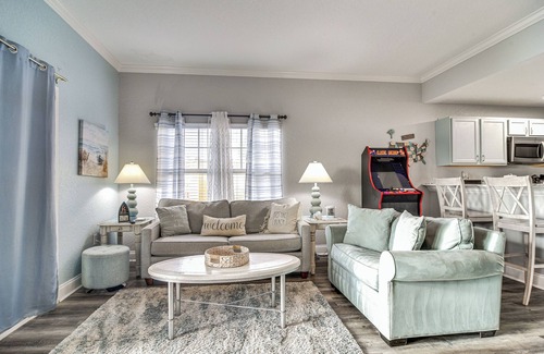 Treasure Island Condominio | Waterfront Treasure Island Condo w/ Arcade