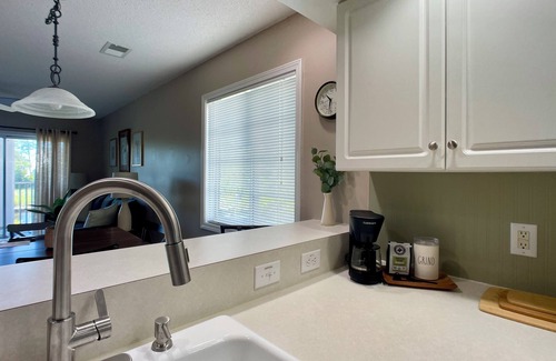 Little River Condominio | Waterfront Condo at Eastport Golf Club. Pet friendly 1st floor 10mins to beach