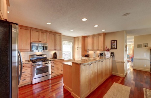 Ocracoke Condominio | Waterfront Condo Located right on Silver Lake Harbor