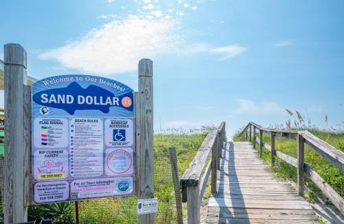 North Carolina Coast Casa | Waterfront condo one block to Oceanfront
