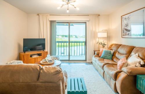 North Carolina Coast Casa | Waterfront condo one block to Oceanfront