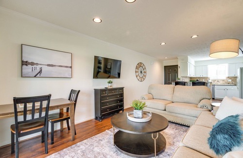 Walden on Lake Conroe Condominio | Waterfront Condo on Lake Conroe w/ Boat Launch!
