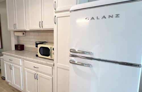 North Shore Condominio | Waterfront Condo!