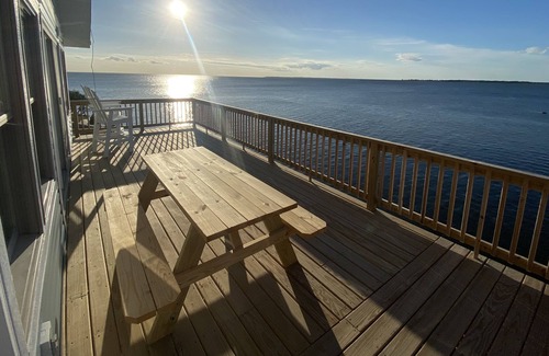 Colington Harbour Cabaña | Waterfront Cottage! With Sunrise and Sunset!
