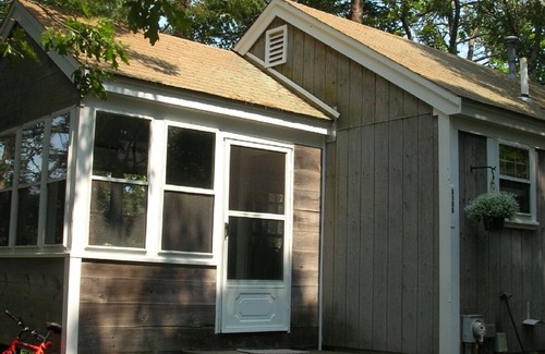 Eastham Cabaña | Waterfront Cottage - Adorable y privada