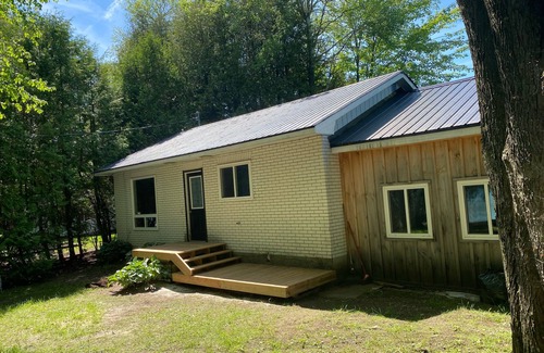 Chatsworth Cabaña | Waterfront Cottage