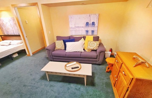 South Bruce Peninsula Cabaña | Waterfront Cottage for rent (Near Sauble Beach)