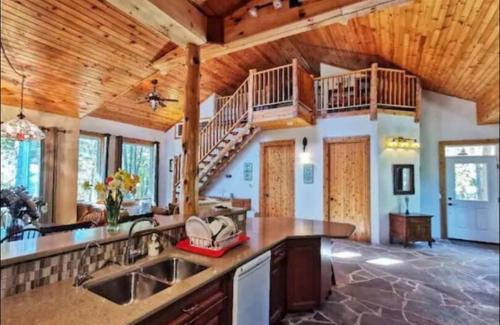 Lion's Head Casa | Waterfront Cottage in Lion's Head