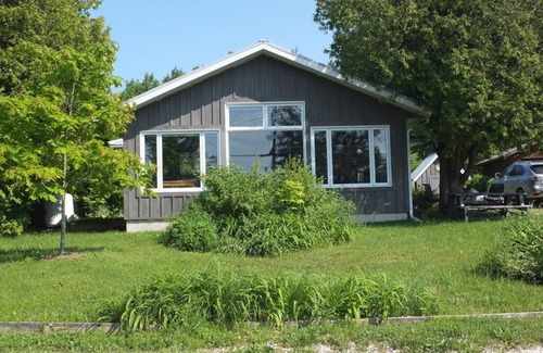 South Bruce Peninsula Cabaña | Waterfront Cottage in Hope Bay on Georgian Bay