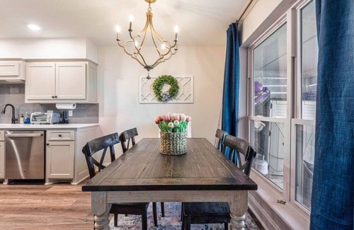 New Roads Casa | Waterfront Cozy Condo w/ Patio and Pier