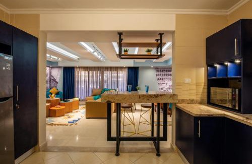 Heliopolis Apartamento | Waterfront Designer 2BR - 5 min to Airport