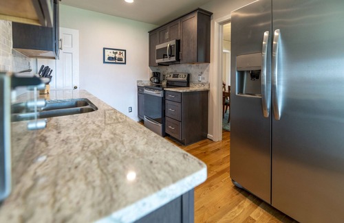Edenton Cabaña | Waterfront Edenton Bay Cottage - Walk to Dtwn
