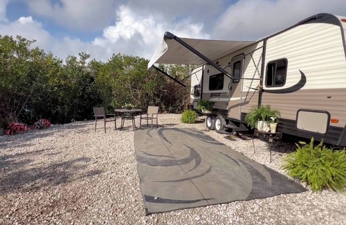 Palmetto Casa | Waterfront Escape Kayaks Fishing Crabbing - Dock Your Boat