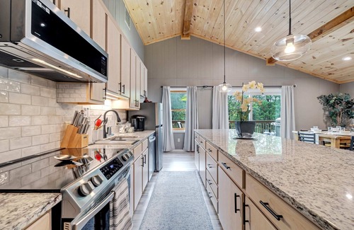 Albrightsville Casa | Waterfront, Hot Tub, Game Room, Kid & Dog Friendly
