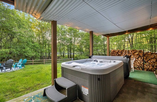 Albrightsville Casa | Waterfront, Hot Tub, Game Room, Kid & Dog Friendly