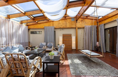 Strawberry Casa | Waterfront Getaway San Francisco Area