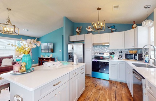 Point Harbor Casa | Waterfront getaway with sound views, washer/dryer, furnished deck, & AC