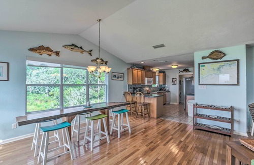 Carrabelle Casa | Waterfront Gulf Coast Getaway w/ Boat Dock!