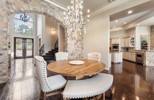 Montgomery Casa | Waterfront home, 6 bedrooms private pool and dock on Lake Conroe