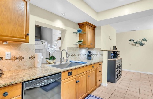 Palmetto Casa | Waterfront home, boat dock, ocean access, HOT TUB