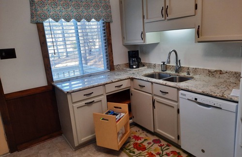 Wildwood Point Cabaña | Waterfront home for you and your furry friends.