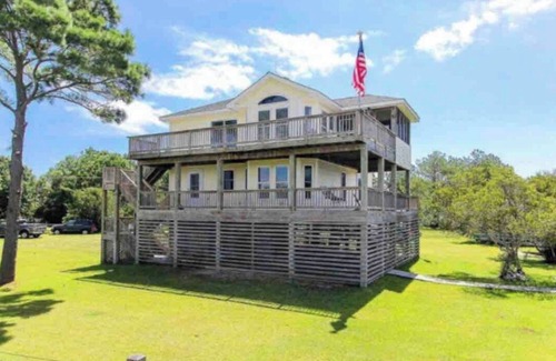 Carova Beach Casa | Waterfront home in the heart of Carova Beach!!!
