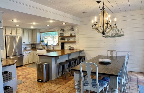 Walden on Lake Conroe Casa | Waterfront Home on Lake Conroe with a private dock and covered boat lift.