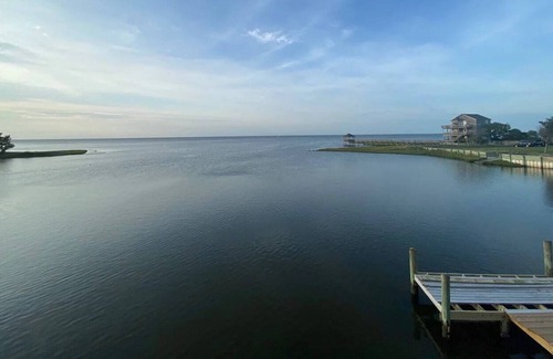 Brigands' Bay Casa | Waterfront Home w/ Great View! Spacious and Cozy!