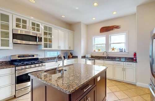 Frisco Casa | Waterfront home with ocean views, private pool & hot tub