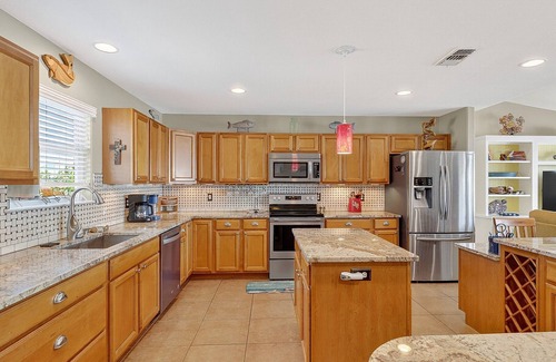 Rockport Casa | Waterfront Home with Pool, Cabana & Boat Slip