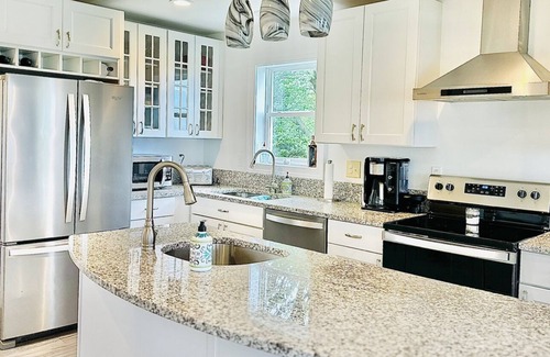 Fishing Creek Casa | Waterfront Hoopers Island Light House Point Vacation Rental Sunsets pet friendly