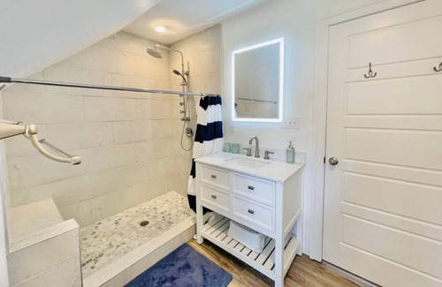 Fishing Creek Casa | Waterfront Hoopers Island Light House Point Vacation Rental Sunsets pet friendly