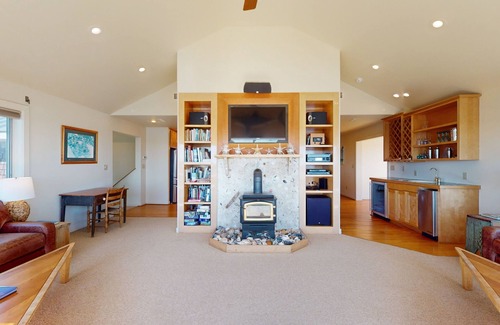 Buxton Casa | Waterfront house with private hot tub, pool, ocean view, & AC - walk to dining