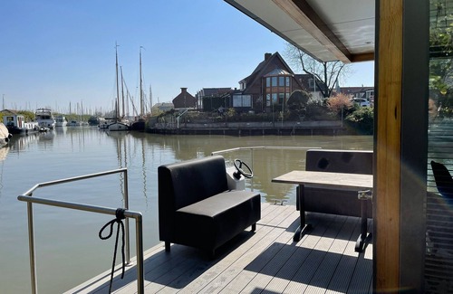 Monnickendam Alquiler De Eote | Casa flotante frente al mar en Monnickendam cerca del centro