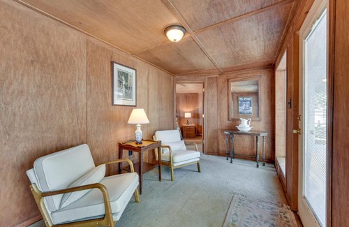 Jonesville Apartamento | Waterfront Jonesville Studio on Black River Lake!