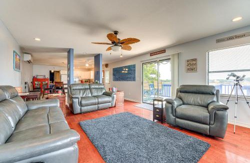 Burnet Casa | Waterfront Lake Buchanan Cottage with Kayaks!